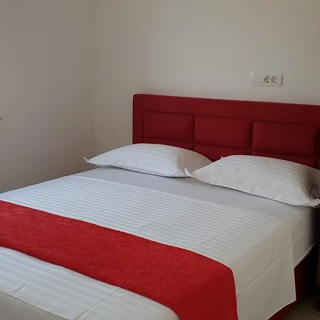 Guest house Mia Bilo 887 A4 1 Bedroom Apts 4*