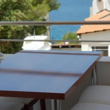 Guest house Mia Bilo 887 A4 1 Bedroom Apts 4*