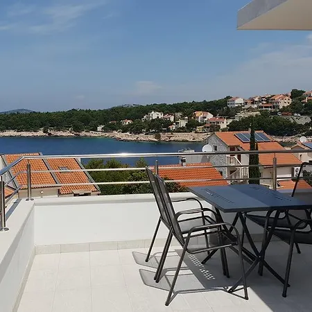 Mia Bilo 887 A4 1 Bedroom Apts Guest house